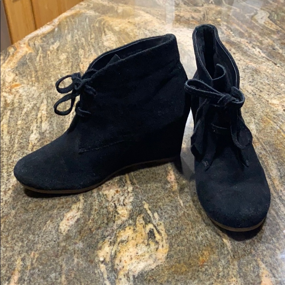 Dolce Vita DV Black Wedge Laced booties size 7.5